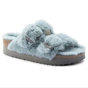 Bikenstock Cosy Big Buckle Shearling Papillio Plush Sandals in Sky Blue Sz 39